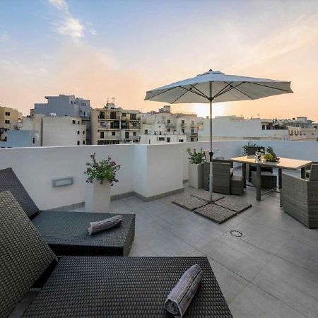 Stunning Penthouse Roof Terrace & Communal Swimming Pool St. Paul's Bay Bagian luar foto